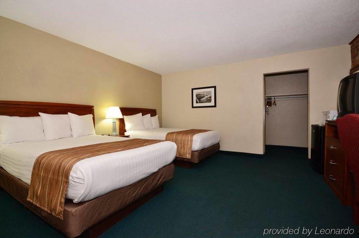 Best Western Hospitality House Emporia Quarto foto